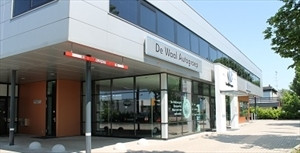 Bedrijfswagencentrum De Waal